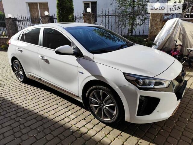 Хендай Ioniq, объемом двигателя 0 л и пробегом 61 тыс. км за 18800 $, фото 1 на Automoto.ua