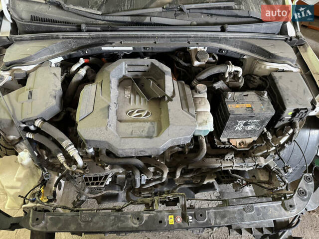 Хендай Ioniq, объемом двигателя 0 л и пробегом 90 тыс. км за 8500 $, фото 5 на Automoto.ua