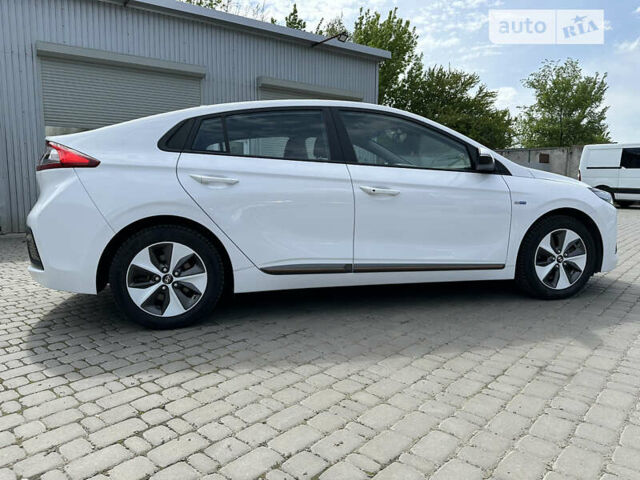 Хендай Ioniq, об'ємом двигуна 0 л та пробігом 95 тис. км за 14200 $, фото 5 на Automoto.ua