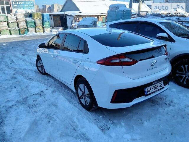 Хендай Ioniq, объемом двигателя 1.6 л и пробегом 17 тыс. км за 18700 $, фото 3 на Automoto.ua