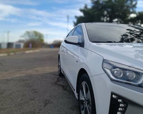 Хендай Ioniq, объемом двигателя 0 л и пробегом 120 тыс. км за 16800 $, фото 8 на Automoto.ua