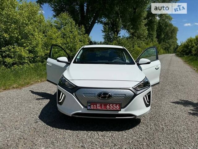 Хендай Ioniq, объемом двигателя 0 л и пробегом 74 тыс. км за 16499 $, фото 18 на Automoto.ua