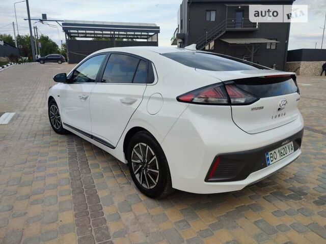 Хендай Ioniq, объемом двигателя 0 л и пробегом 130 тыс. км за 19400 $, фото 5 на Automoto.ua