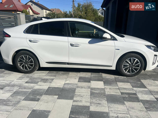 Хендай Ioniq, объемом двигателя 0 л и пробегом 148 тыс. км за 14900 $, фото 4 на Automoto.ua