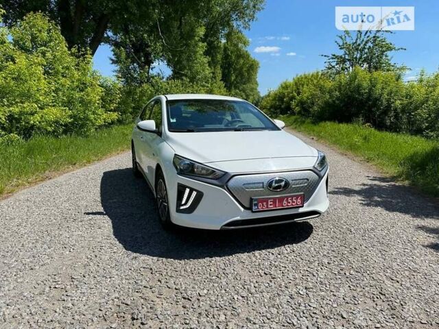 Хендай Ioniq, объемом двигателя 0 л и пробегом 74 тыс. км за 16499 $, фото 16 на Automoto.ua