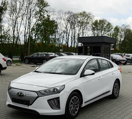 Хендай Ioniq, об'ємом двигуна 0 л та пробігом 39 тис. км за 17890 $, фото 28 на Automoto.ua