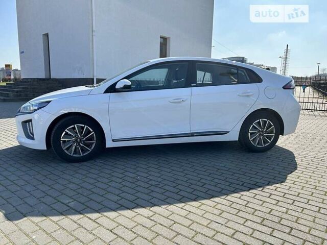 Хендай Ioniq, об'ємом двигуна 0 л та пробігом 29 тис. км за 19500 $, фото 3 на Automoto.ua