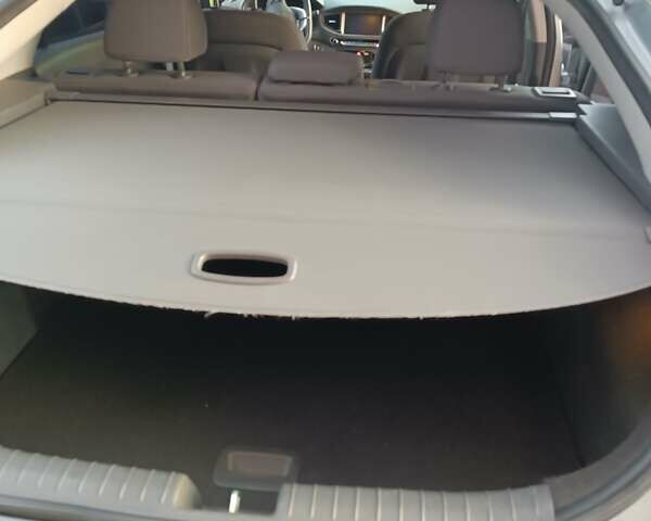 Серый Хендай Ioniq, объемом двигателя 0 л и пробегом 152 тыс. км за 12400 $, фото 5 на Automoto.ua