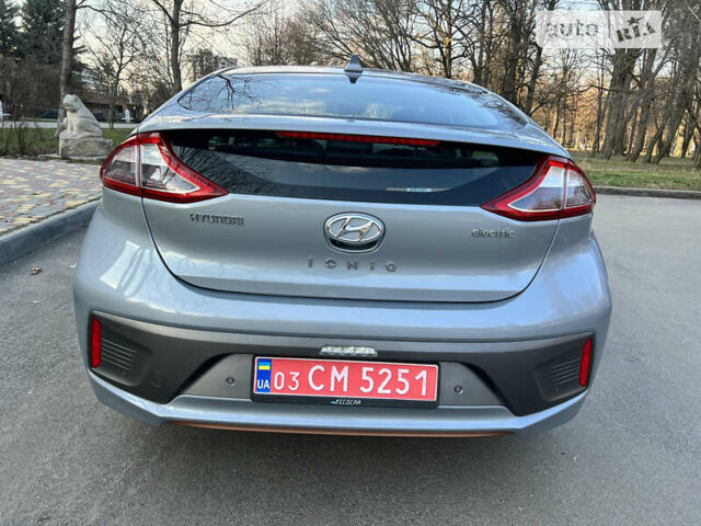 Сірий Хендай Ioniq, об'ємом двигуна 0 л та пробігом 105 тис. км за 14500 $, фото 9 на Automoto.ua