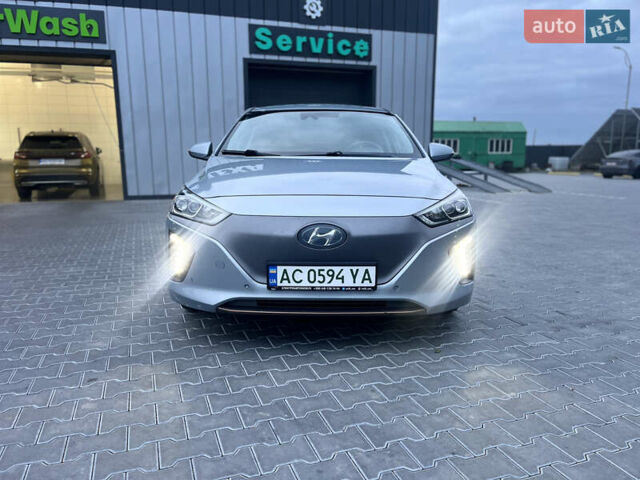 Серый Хендай Ioniq, объемом двигателя 0 л и пробегом 236 тыс. км за 11500 $, фото 15 на Automoto.ua