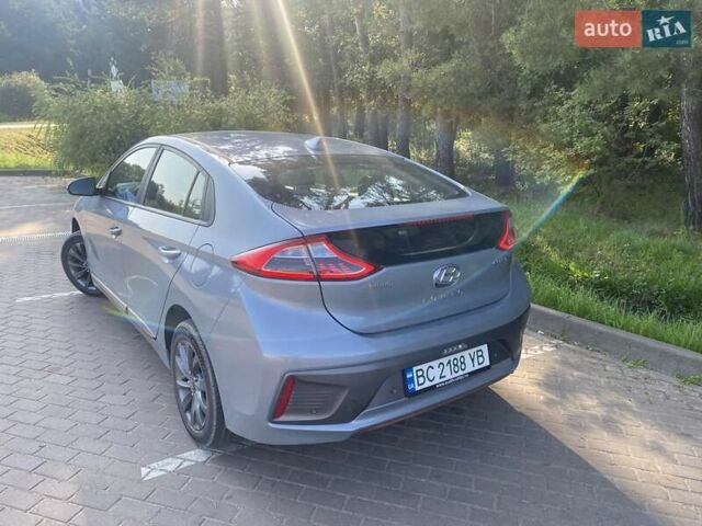 Сірий Хендай Ioniq, об'ємом двигуна 0 л та пробігом 190 тис. км за 11500 $, фото 2 на Automoto.ua