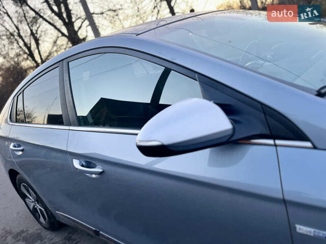 Серый Хендай Ioniq, объемом двигателя 0 л и пробегом 236 тыс. км за 10500 $, фото 21 на Automoto.ua