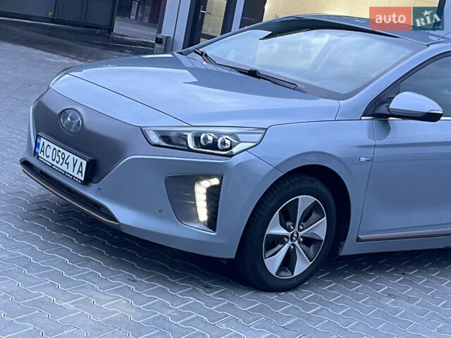 Серый Хендай Ioniq, объемом двигателя 0 л и пробегом 236 тыс. км за 11500 $, фото 16 на Automoto.ua
