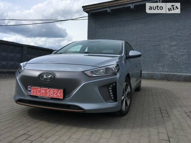 Сірий Хендай Ioniq, об'ємом двигуна 0 л та пробігом 123 тис. км за 14200 $, фото 2 на Automoto.ua