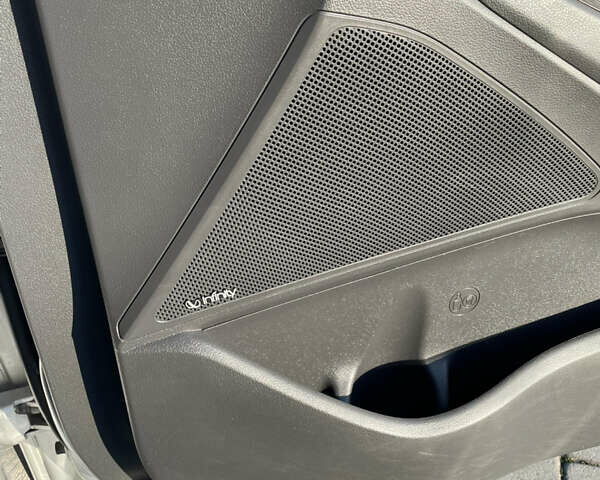 Серый Хендай Ioniq, объемом двигателя 0 л и пробегом 143 тыс. км за 11800 $, фото 10 на Automoto.ua