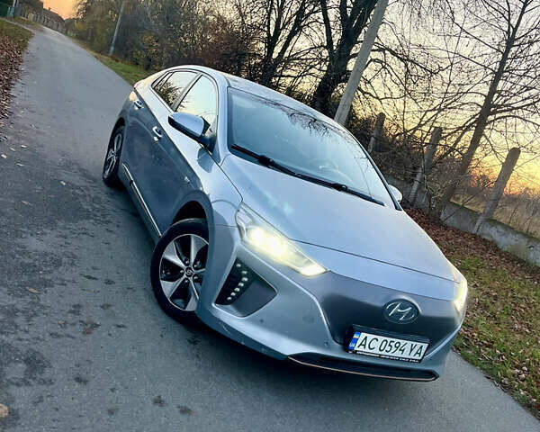 Серый Хендай Ioniq, объемом двигателя 0 л и пробегом 236 тыс. км за 10500 $, фото 2 на Automoto.ua