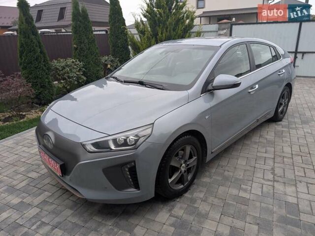 Сірий Хендай Ioniq, об'ємом двигуна 0 л та пробігом 129 тис. км за 12999 $, фото 2 на Automoto.ua