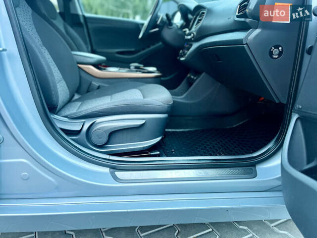 Серый Хендай Ioniq, объемом двигателя 0 л и пробегом 236 тыс. км за 11500 $, фото 55 на Automoto.ua