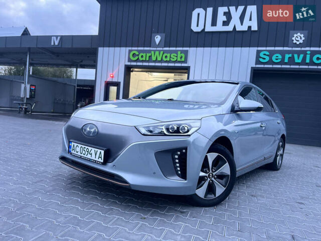 Серый Хендай Ioniq, объемом двигателя 0 л и пробегом 236 тыс. км за 11500 $, фото 10 на Automoto.ua
