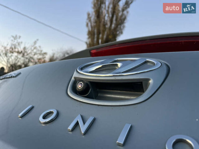 Серый Хендай Ioniq, объемом двигателя 0 л и пробегом 236 тыс. км за 10500 $, фото 28 на Automoto.ua