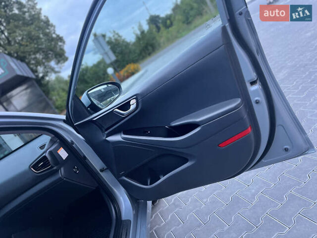 Серый Хендай Ioniq, объемом двигателя 0 л и пробегом 236 тыс. км за 11500 $, фото 57 на Automoto.ua