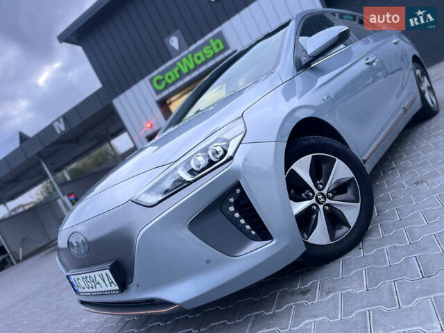 Серый Хендай Ioniq, объемом двигателя 0 л и пробегом 236 тыс. км за 11500 $, фото 11 на Automoto.ua