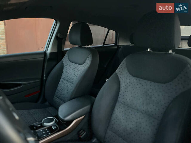 Серый Хендай Ioniq, объемом двигателя 0 л и пробегом 236 тыс. км за 10500 $, фото 49 на Automoto.ua