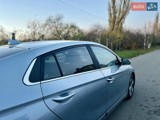 Серый Хендай Ioniq, объемом двигателя 0 л и пробегом 236 тыс. км за 10500 $, фото 20 на Automoto.ua