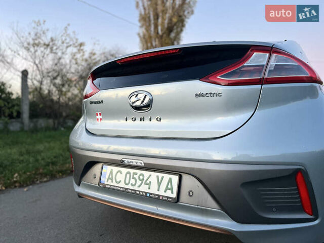 Серый Хендай Ioniq, объемом двигателя 0 л и пробегом 236 тыс. км за 10500 $, фото 27 на Automoto.ua