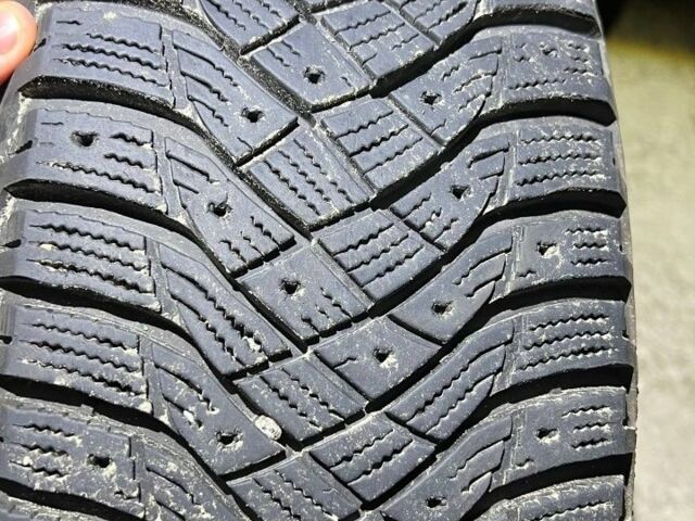 Серый Хендай Ioniq, объемом двигателя 0 л и пробегом 152 тыс. км за 12400 $, фото 2 на Automoto.ua