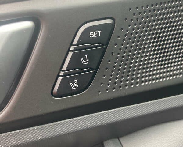 Серый Хендай Ioniq, объемом двигателя 0 л и пробегом 125 тыс. км за 12000 $, фото 3 на Automoto.ua