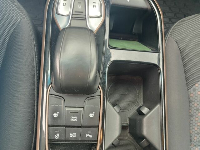 Серый Хендай Ioniq, объемом двигателя 0 л и пробегом 152 тыс. км за 12400 $, фото 10 на Automoto.ua