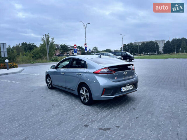 Серый Хендай Ioniq, объемом двигателя 0 л и пробегом 236 тыс. км за 11500 $, фото 23 на Automoto.ua