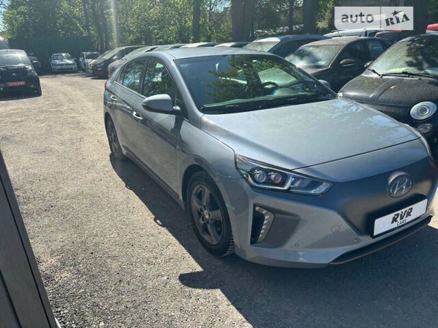 Сірий Хендай Ioniq, об'ємом двигуна 0 л та пробігом 175 тис. км за 13900 $, фото 3 на Automoto.ua