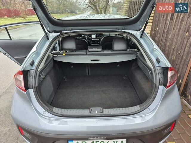 Серый Хендай Ioniq, объемом двигателя 0 л и пробегом 160 тыс. км за 14000 $, фото 10 на Automoto.ua