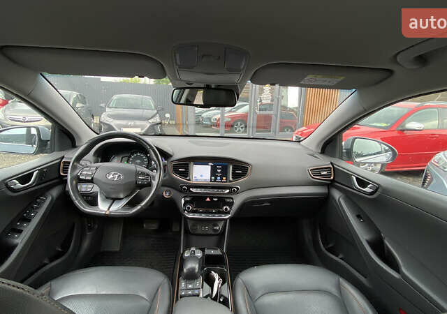 Серый Хендай Ioniq, объемом двигателя 0 л и пробегом 135 тыс. км за 12999 $, фото 46 на Automoto.ua