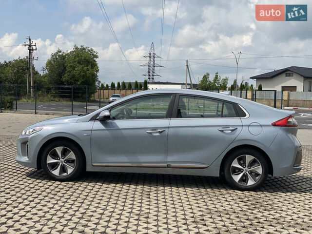 Серый Хендай Ioniq, объемом двигателя 0 л и пробегом 135 тыс. км за 12999 $, фото 5 на Automoto.ua