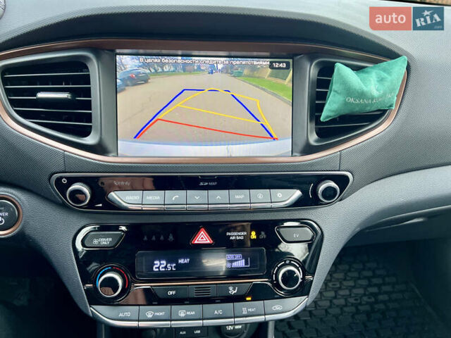Серый Хендай Ioniq, объемом двигателя 0 л и пробегом 150 тыс. км за 12490 $, фото 40 на Automoto.ua