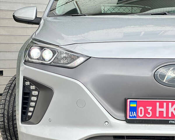 Сірий Хендай Ioniq, об'ємом двигуна 0 л та пробігом 33 тис. км за 13800 $, фото 19 на Automoto.ua
