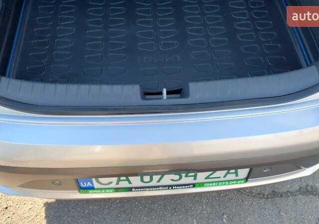 Серый Хендай Ioniq, объемом двигателя 0 л и пробегом 111 тыс. км за 14800 $, фото 50 на Automoto.ua