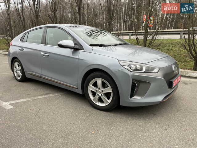 Серый Хендай Ioniq, объемом двигателя 0 л и пробегом 144 тыс. км за 12300 $, фото 4 на Automoto.ua