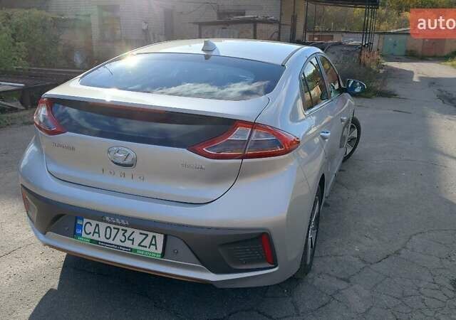 Серый Хендай Ioniq, объемом двигателя 0 л и пробегом 111 тыс. км за 14800 $, фото 43 на Automoto.ua