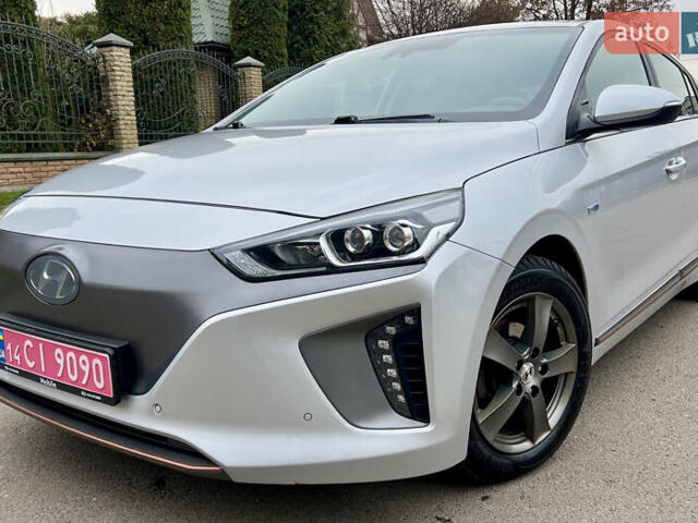 Серый Хендай Ioniq, объемом двигателя 0 л и пробегом 150 тыс. км за 12490 $, фото 3 на Automoto.ua