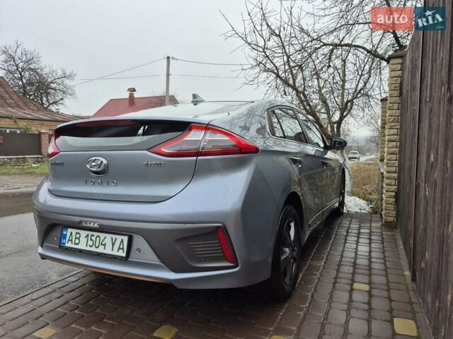 Серый Хендай Ioniq, объемом двигателя 0 л и пробегом 160 тыс. км за 14000 $, фото 2 на Automoto.ua