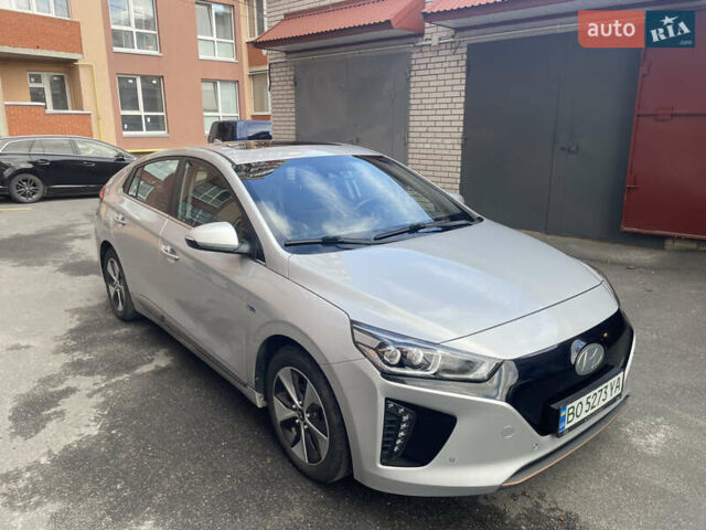 Серый Хендай Ioniq, объемом двигателя 0 л и пробегом 116 тыс. км за 13200 $, фото 4 на Automoto.ua