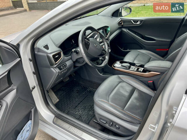 Серый Хендай Ioniq, объемом двигателя 0 л и пробегом 150 тыс. км за 12490 $, фото 23 на Automoto.ua