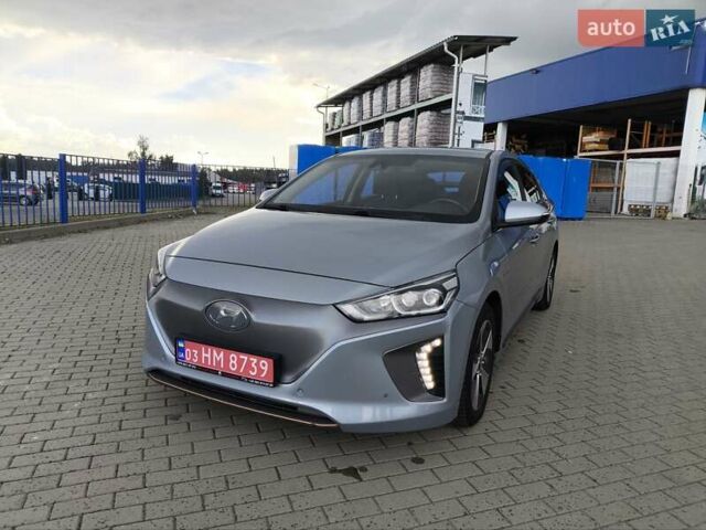 Сірий Хендай Ioniq, об'ємом двигуна 0 л та пробігом 106 тис. км за 12018 $, фото 5 на Automoto.ua