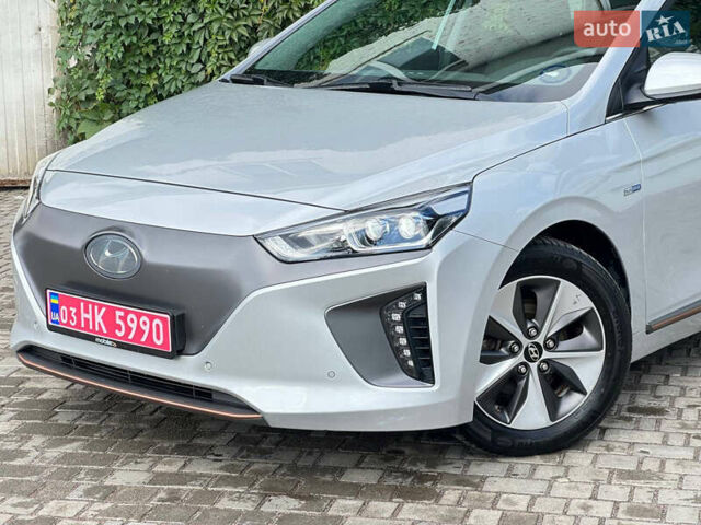 Сірий Хендай Ioniq, об'ємом двигуна 0 л та пробігом 33 тис. км за 13800 $, фото 17 на Automoto.ua