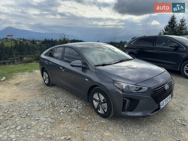 Серый Хендай Ioniq, объемом двигателя 1.58 л и пробегом 99 тыс. км за 15500 $, фото 1 на Automoto.ua