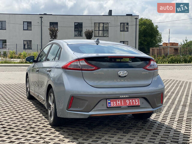 Серый Хендай Ioniq, объемом двигателя 0 л и пробегом 135 тыс. км за 12999 $, фото 16 на Automoto.ua